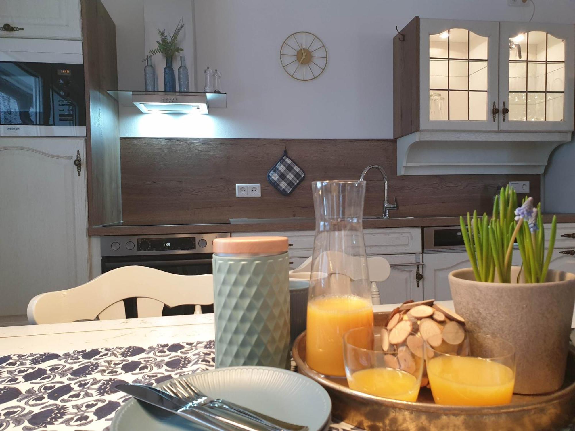 Fewo Winter In Der Villa Waldrand Mit Zwei Balkonen Bad Wünnenberg Esterno foto